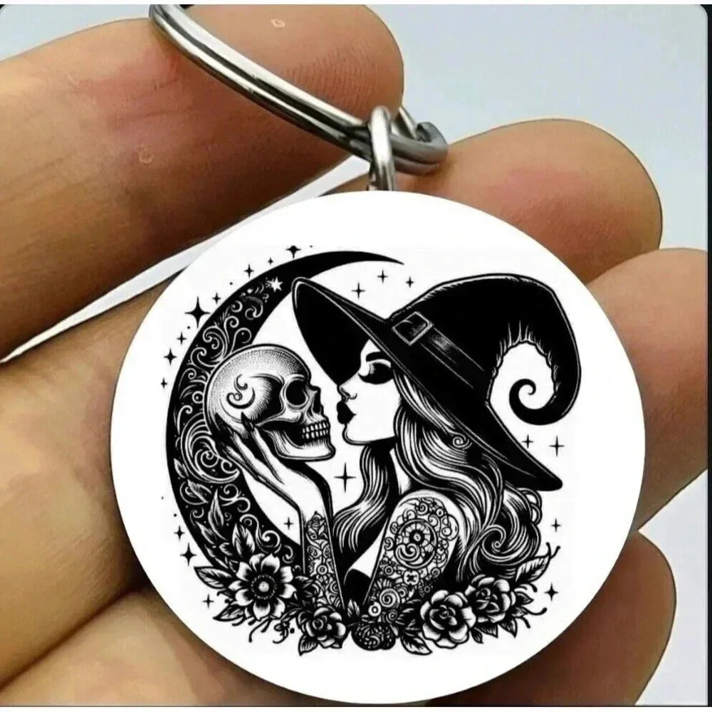 Wizard Magic Kiss Skull Hot Moon Art Keychain